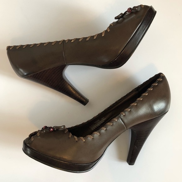 chinese laundry peep toe